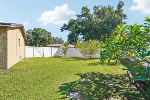 Immobilier commercial à vendre à Saint Petersburg, Floride: 4 chambres, 158.31 m2 № 2430516 - photo 30