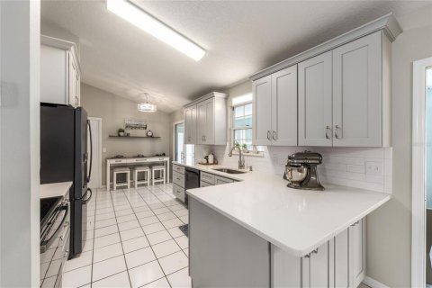Купить виллу или дом в Окала, Флорида 5 комнат, 113.71м2, № 2094110 - фото 13