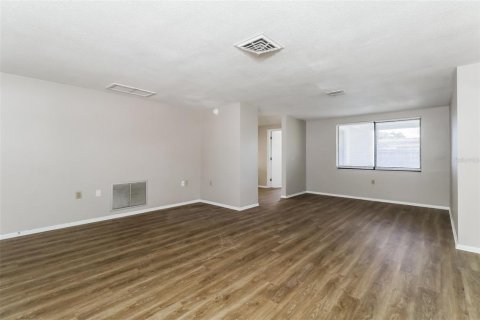 Casa en venta en Port Richey, Florida, 3 dormitorios, 131.55 m2 № 2383985 - foto 5