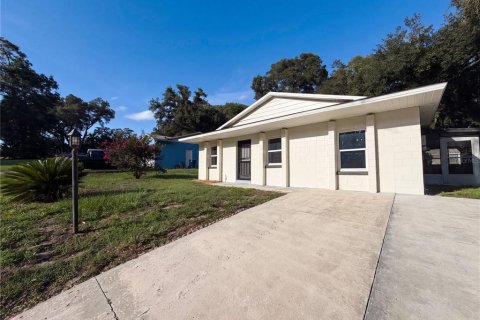 House in Orange City, Florida 3 bedrooms, 123.19 sq.m. № 2239489 - photo 3