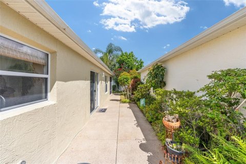 House in The Villages, Florida 3 bedrooms, 130.62 sq.m. № 1826480 - photo 28
