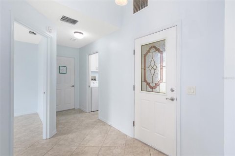 House in The Villages, Florida 3 bedrooms, 130.62 sq.m. № 1826480 - photo 6
