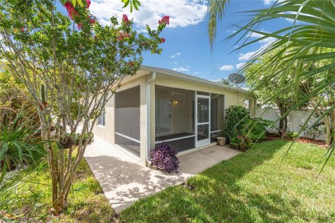 House in The Villages, Florida 3 bedrooms, 130.62 sq.m. № 1826480 - photo 27