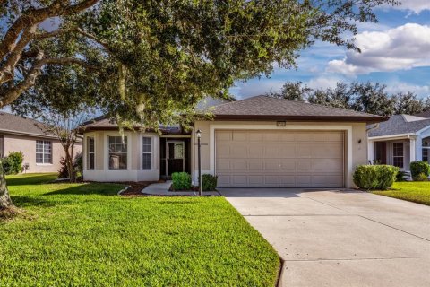 Villa ou maison à Leesburg, Floride 3 chambres, 157.56 m2 № 2430451