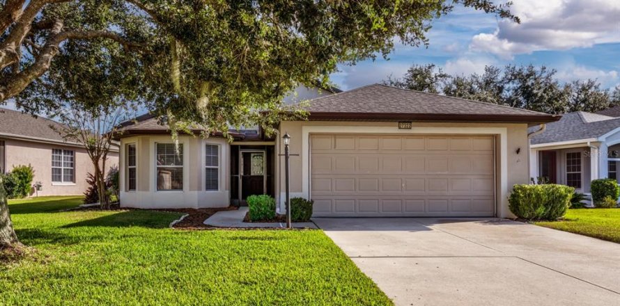 Villa ou maison à Leesburg, Floride 3 chambres, 157.56 m2 № 2430451