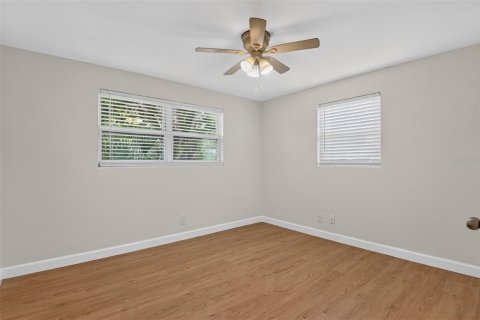 House in Edgewater, Florida 3 bedrooms, 104.79 sq.m. № 2094623 - photo 18