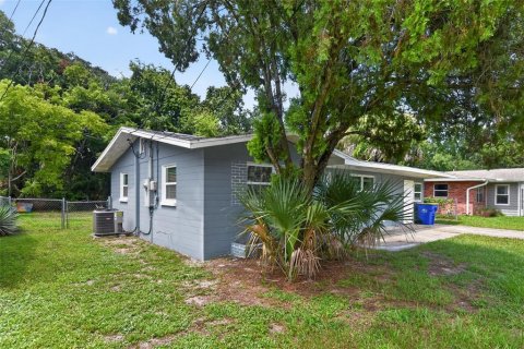 House in Edgewater, Florida 3 bedrooms, 104.79 sq.m. № 2094623 - photo 29