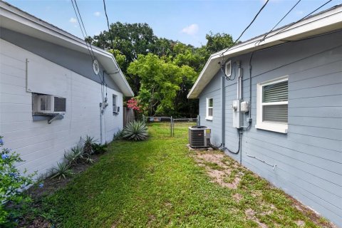 House in Edgewater, Florida 3 bedrooms, 104.79 sq.m. № 2094623 - photo 30
