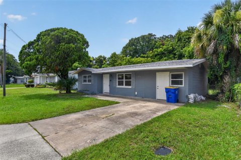 House in Edgewater, Florida 3 bedrooms, 104.79 sq.m. № 2094623 - photo 3