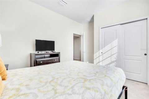 Townhouse in Kissimmee, Florida 5 bedrooms, 210.24 sq.m. № 1570855 - photo 16