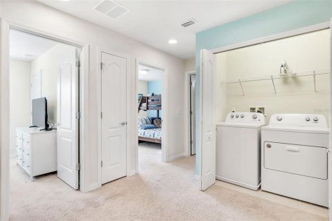 Townhouse in Kissimmee, Florida 5 bedrooms, 210.24 sq.m. № 1570855 - photo 21