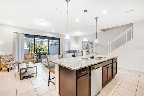 Townhouse in Kissimmee, Florida 5 bedrooms, 210.24 sq.m. № 1570855 - photo 5