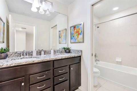 Townhouse in Kissimmee, Florida 5 bedrooms, 210.24 sq.m. № 1570855 - photo 19