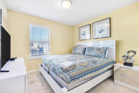 Townhouse in Kissimmee, Florida 5 bedrooms, 210.24 sq.m. № 1570855 - photo 13