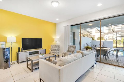 Townhouse in Kissimmee, Florida 5 bedrooms, 210.24 sq.m. № 1570855 - photo 8