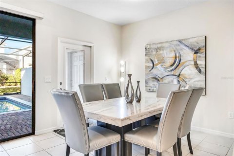 Townhouse in Kissimmee, Florida 5 bedrooms, 210.24 sq.m. № 1570855 - photo 7