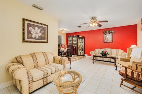 Casa en venta en Port Orange, Florida, 3 dormitorios, 190.82 m2 № 1396519 - foto 2