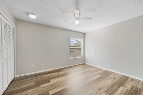 Townhouse in Winter Springs, Florida 2 bedrooms, 107.4 sq.m. № 2223554 - photo 23