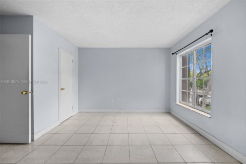 Copropriété à vendre à Doral, Floride: 1 chambre, 75.25 m2 № 2390198 - photo 11