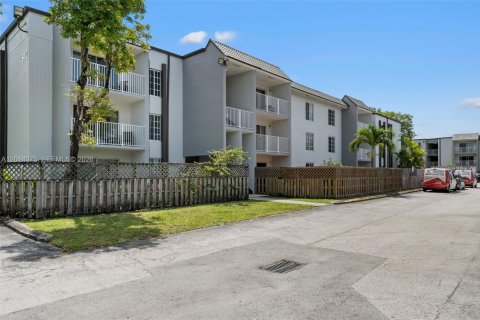 Condo à Doral, Floride, 1 chambre № 2390198