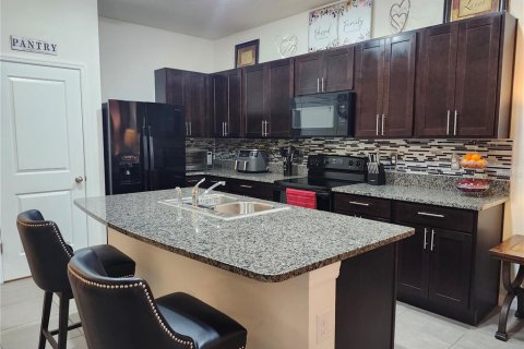 Купить таунхаус в Брэндон, Флорида 6 комнат, 158.58м2, № 2100618 - фото 4