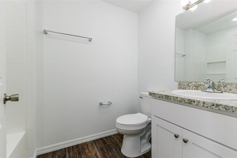 House in Winter Haven, Florida 3 bedrooms, 109.25 sq.m. № 2391607 - photo 8