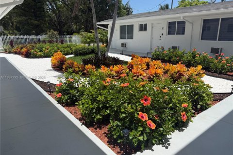 Снять в аренду виллу или дом в Майами, Флорида 1 спальня, 70.61м2, № 2058168 - фото 18