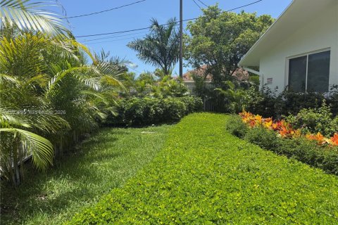 Снять в аренду виллу или дом в Майами, Флорида 1 спальня, 70.61м2, № 2058168 - фото 22