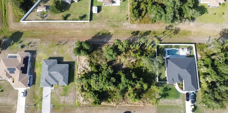 Land in North Port, Florida № 2158556