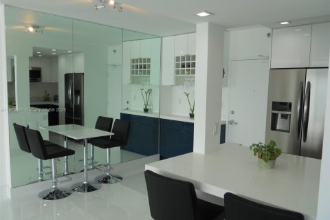 Copropriété à vendre à Miami Beach, Floride: 1 chambre, 79.15 m2 № 1979670 - photo 10