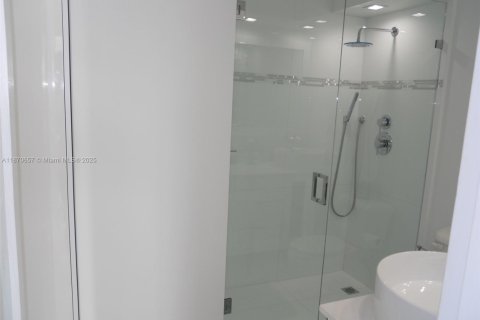 Copropriété à vendre à Miami Beach, Floride: 1 chambre, 79.15 m2 № 1979670 - photo 21