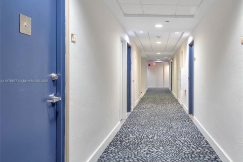 Copropriété à vendre à Miami Beach, Floride: 1 chambre, 79.15 m2 № 1979670 - photo 26