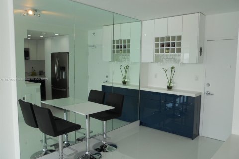 Copropriété à vendre à Miami Beach, Floride: 1 chambre, 79.15 m2 № 1979670 - photo 12