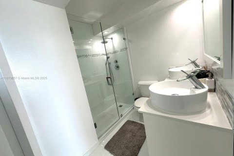 Copropriété à vendre à Miami Beach, Floride: 1 chambre, 79.15 m2 № 1979670 - photo 20