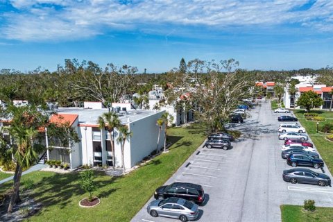 Condo in Sarasota, Florida, 2 bedrooms  № 1554854 - photo 3