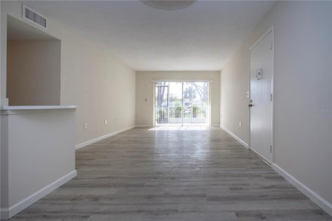Condo in Sarasota, Florida, 2 bedrooms  № 1554854 - photo 4