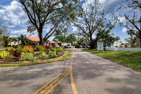 Condo in Sarasota, Florida, 2 bedrooms  № 1554854 - photo 25