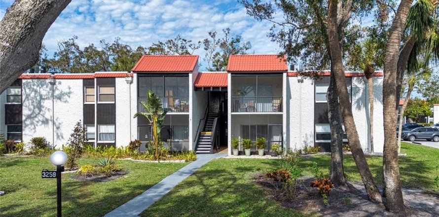 Condo in Sarasota, Florida, 2 bedrooms  № 1554854