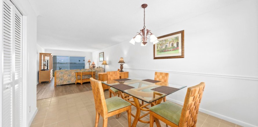 Appartement à Palm Beach, Floride 2 chambres, 120.31 m2 № 1172369