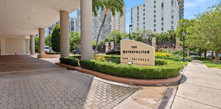 Condominio en Miami, Florida, 1 dormitorio № 1729012