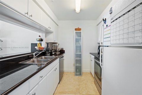 Condominio en venta en Miami, Florida, 1 dormitorio, 78.97 m2 № 1729012 - foto 10