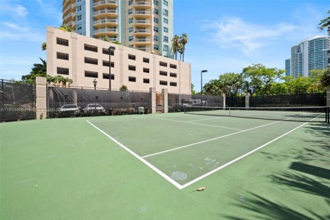 Condominio en venta en Miami, Florida, 1 dormitorio, 78.97 m2 № 1729012 - foto 23