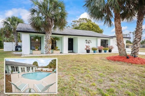 House in Palm Coast, Florida 2 bedrooms, 113.9 sq.m. № 1559614 - photo 1
