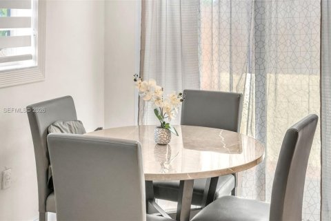 Casa en venta en West Park, Florida, 3 dormitorios, 93.65 m2 № 2027917 - foto 17