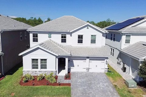 Villa ou maison à vendre à Orlando, Floride: 5 chambres, 371.05 m2 № 2215405 - photo 1