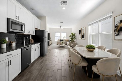 Villa ou maison à vendre à Orlando, Floride: 5 chambres, 371.05 m2 № 2215405 - photo 3