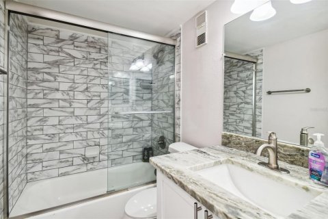 Condominio en alquiler en Tampa, Florida, 2 dormitorios, 95.88 m2 № 1818013 - foto 21