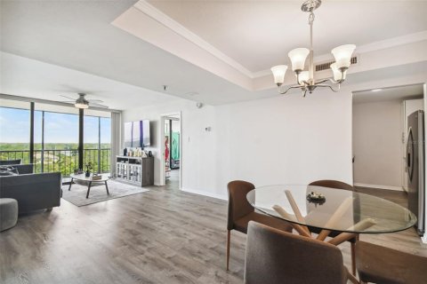 Condominio en alquiler en Tampa, Florida, 2 dormitorios, 95.88 m2 № 1818013 - foto 4