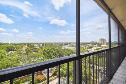Condominio en alquiler en Tampa, Florida, 2 dormitorios, 95.88 m2 № 1818013 - foto 24