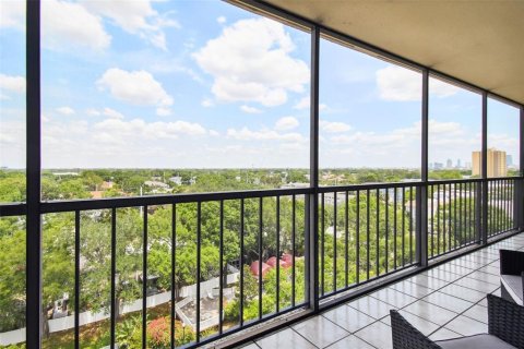 Condominio en alquiler en Tampa, Florida, 2 dormitorios, 95.88 m2 № 1818013 - foto 22